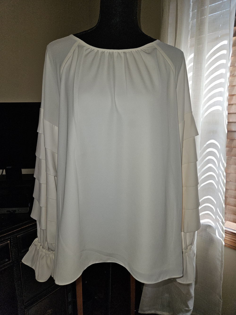 NWT 1.STATE Tiered Sleeve Blouse Sz. Large